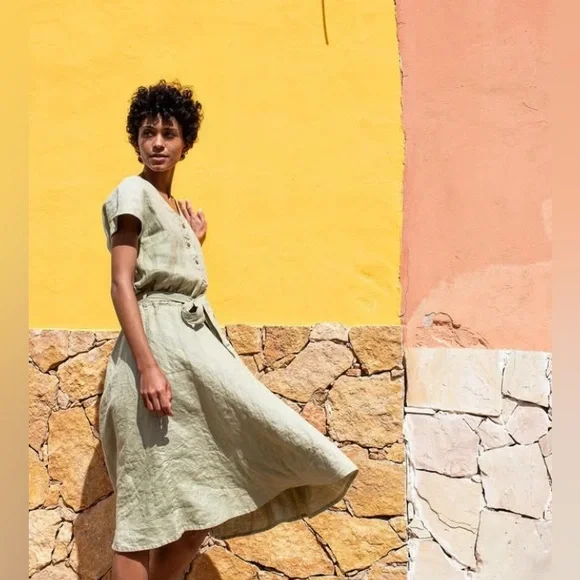 Not perfect linen Sydney Dress - Picture 1 of 4